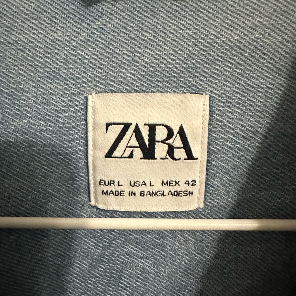 Zara long sleeve button up large - Picture 2 of 3